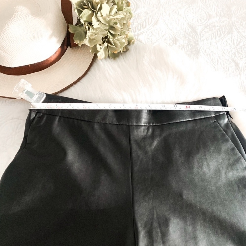 Allen Schwartz Vegan Leather Flare Ankle Black Pant Size 6 — image 5 of 8